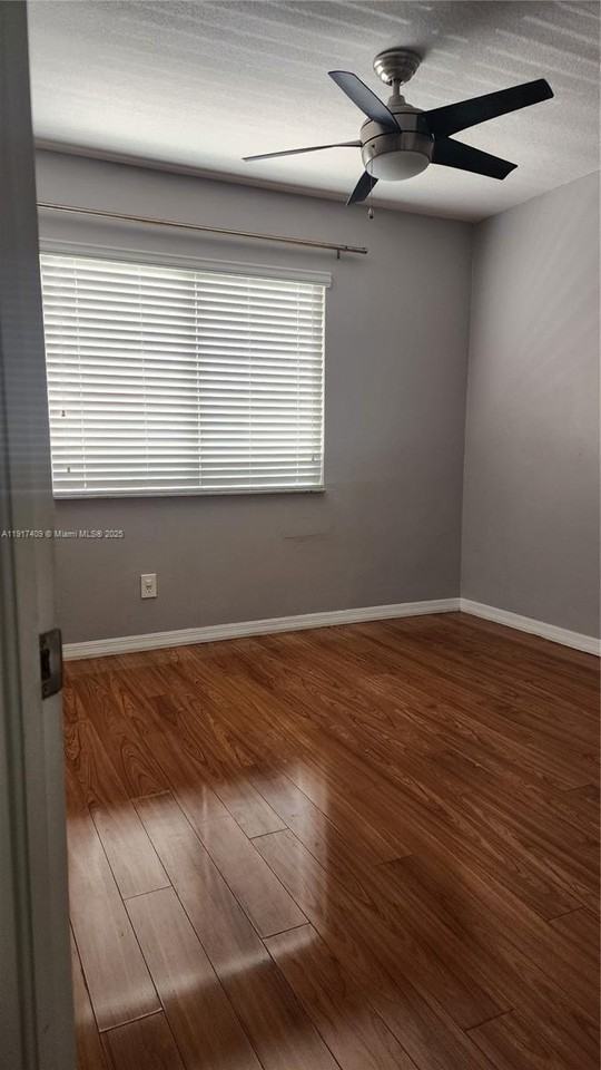 20886 Nw 2nd St - Photo 4 of 17