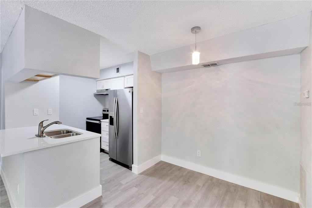 8718 Mallard Reserve Dr #8718-101 - Photo 4 of 25