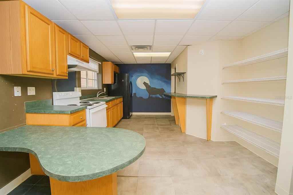 905 Sw 8th Ave #905 - Photo 5 of 31