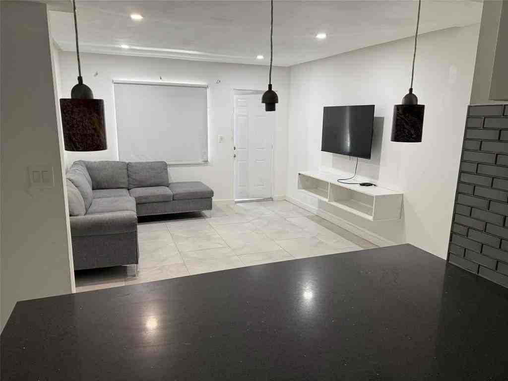 2201 Greene St #2201-1 - Photo 2 of 5