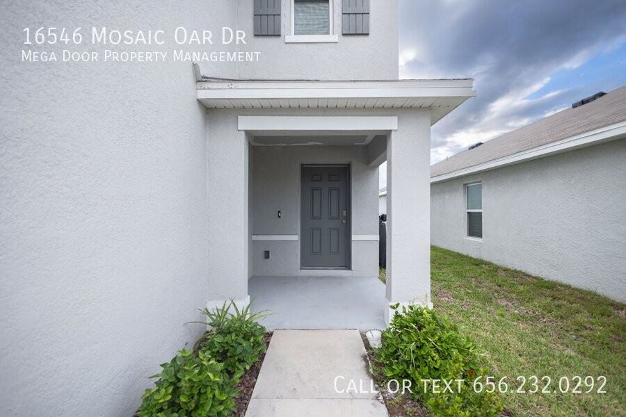 16546 Mosaic Oar Dr - Photo 3 of 35