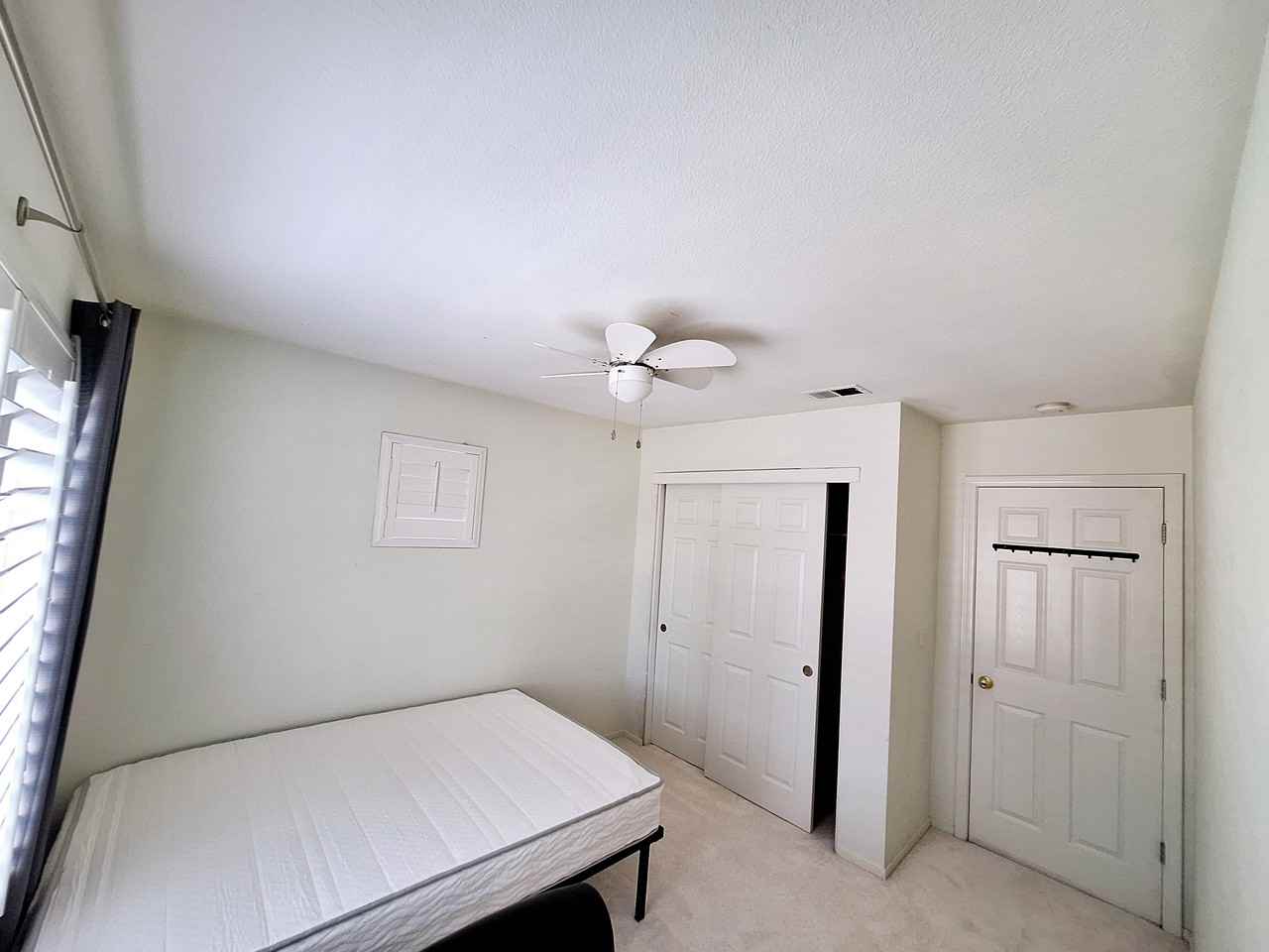 48 Primrose Court - Photo 2 of 5