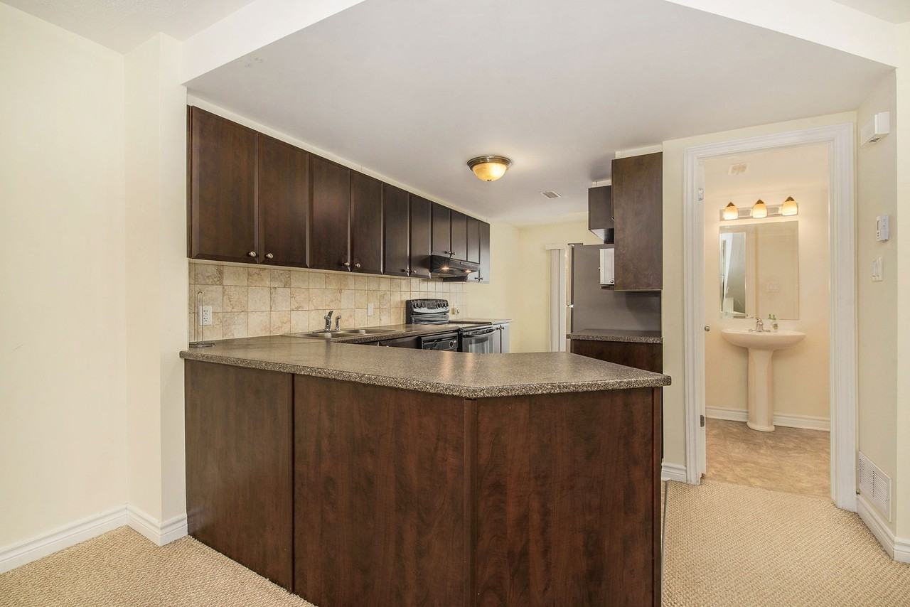 618 Chapman Mills Drive #B - Photo 5 of 31