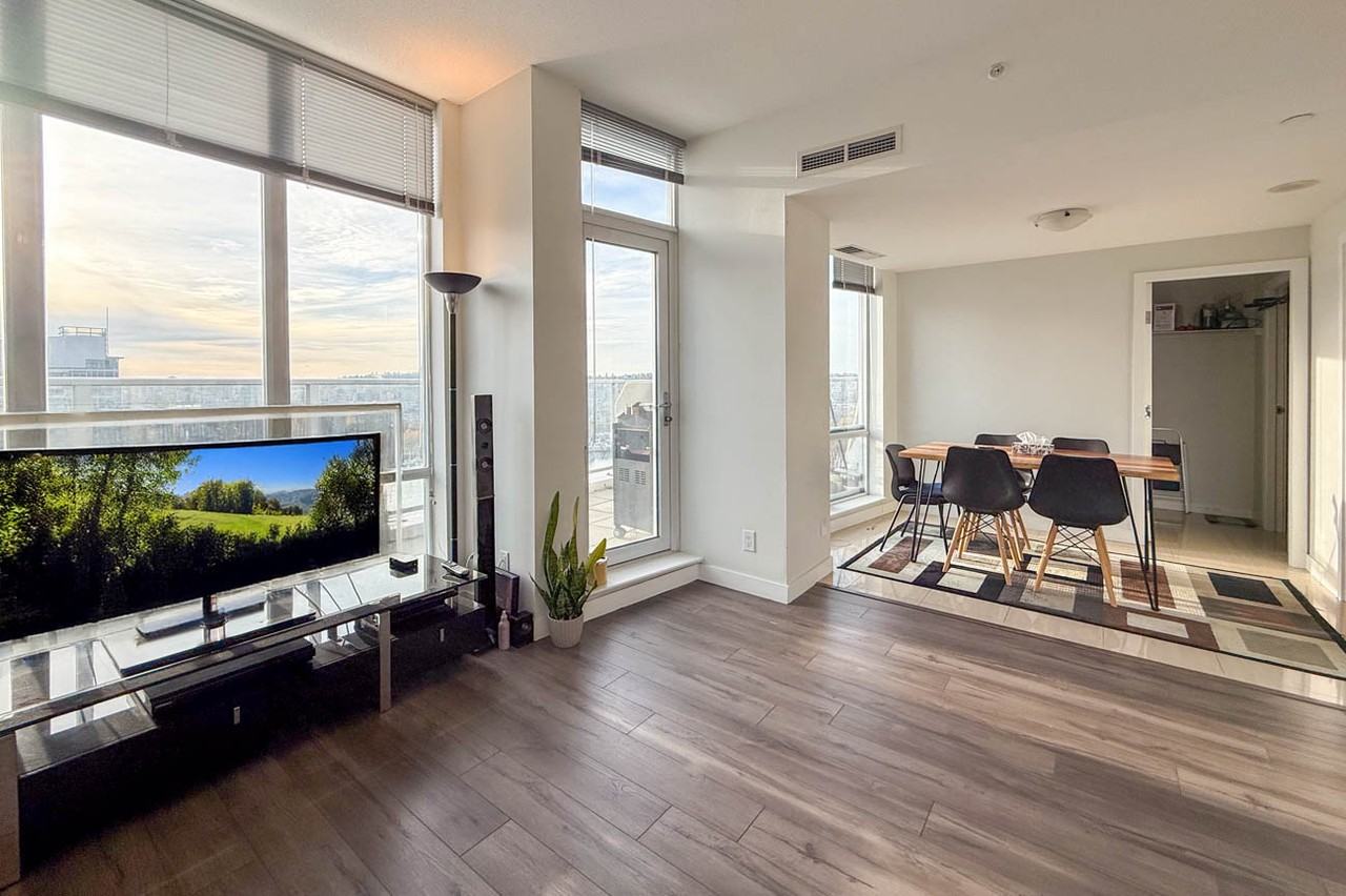 638 Beach Crescent #2703 - Photo 6 of 30