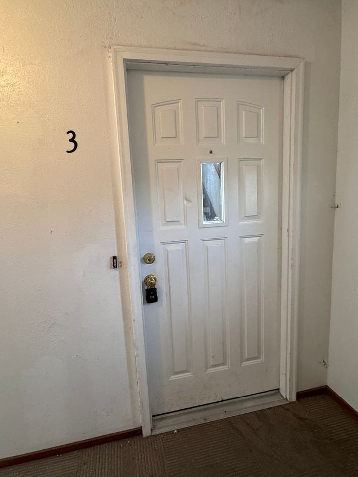 551 Garfield Dr #3 - Photo 4 of 23