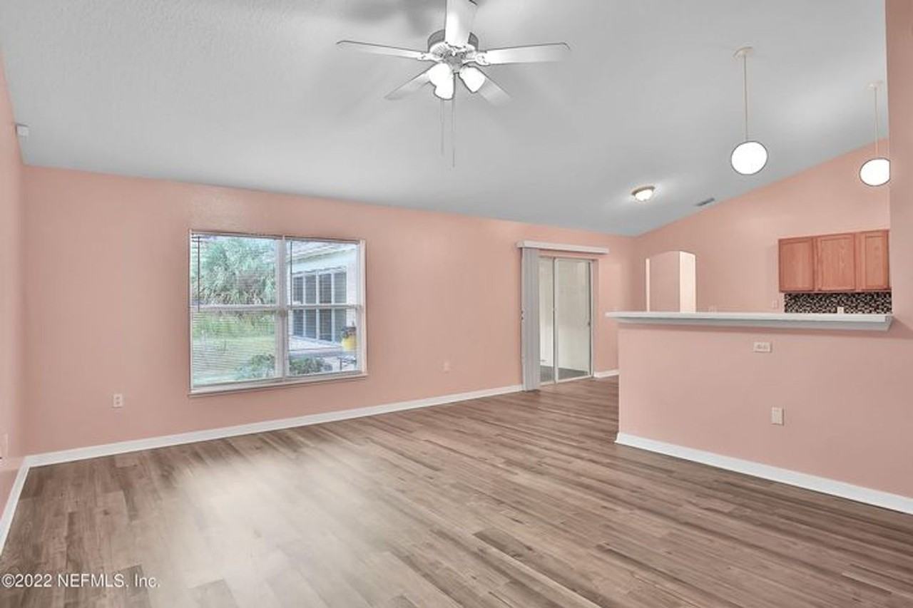 11 Wheatfield Drive - Photo 4 of 36