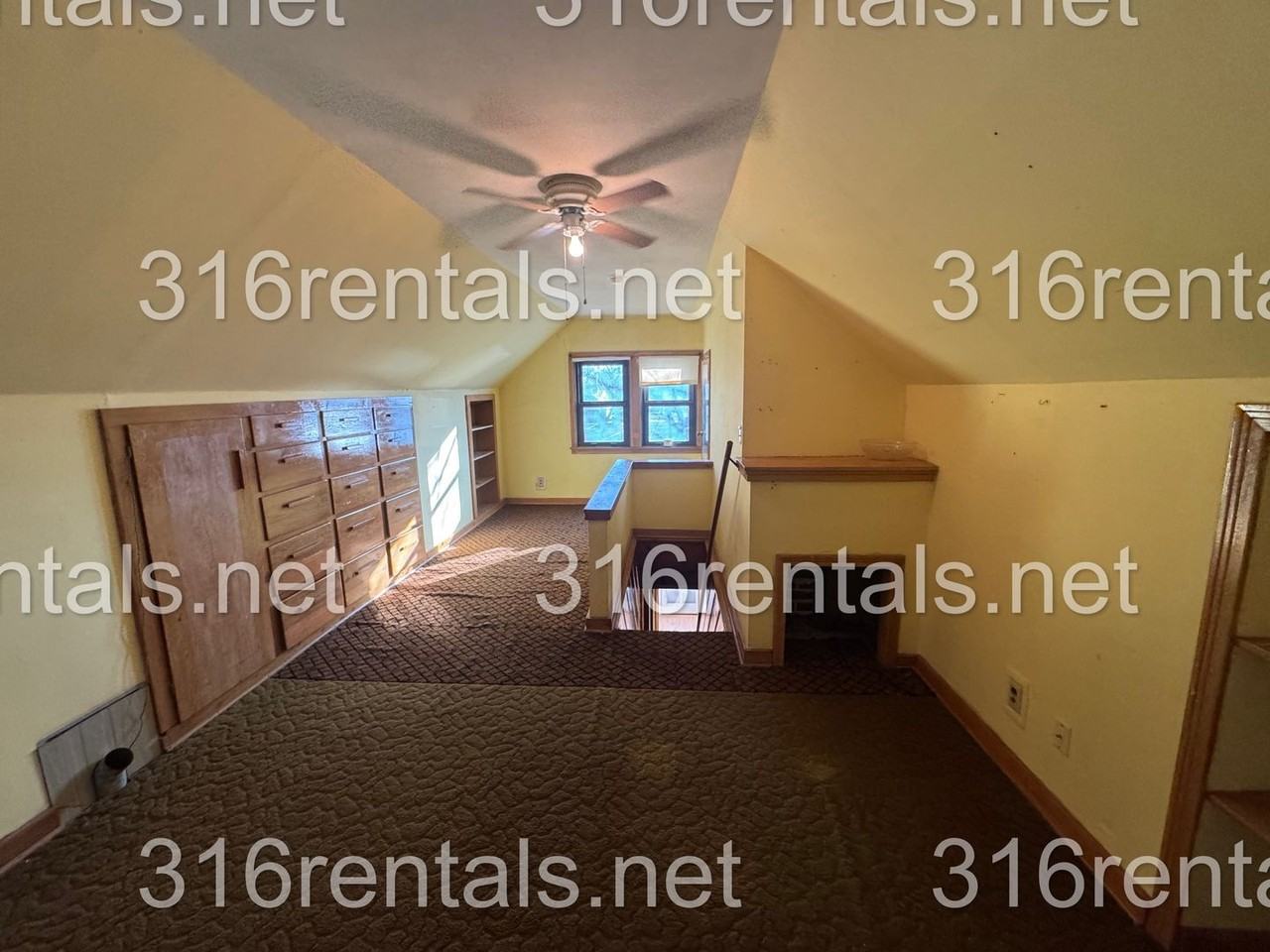 521 West 5th Street - Photo 6 of 9