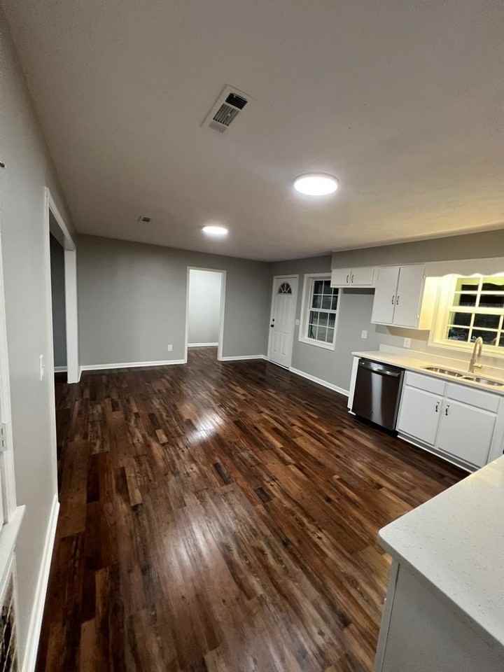 798 Walker Sanders Rd - Photo 3 of 12