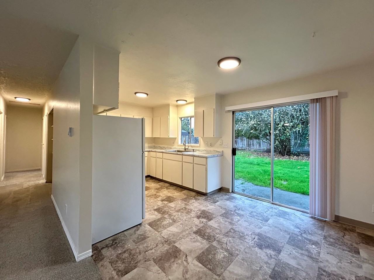 2005 Southwest 198th Avenue - Photo 4 of 48