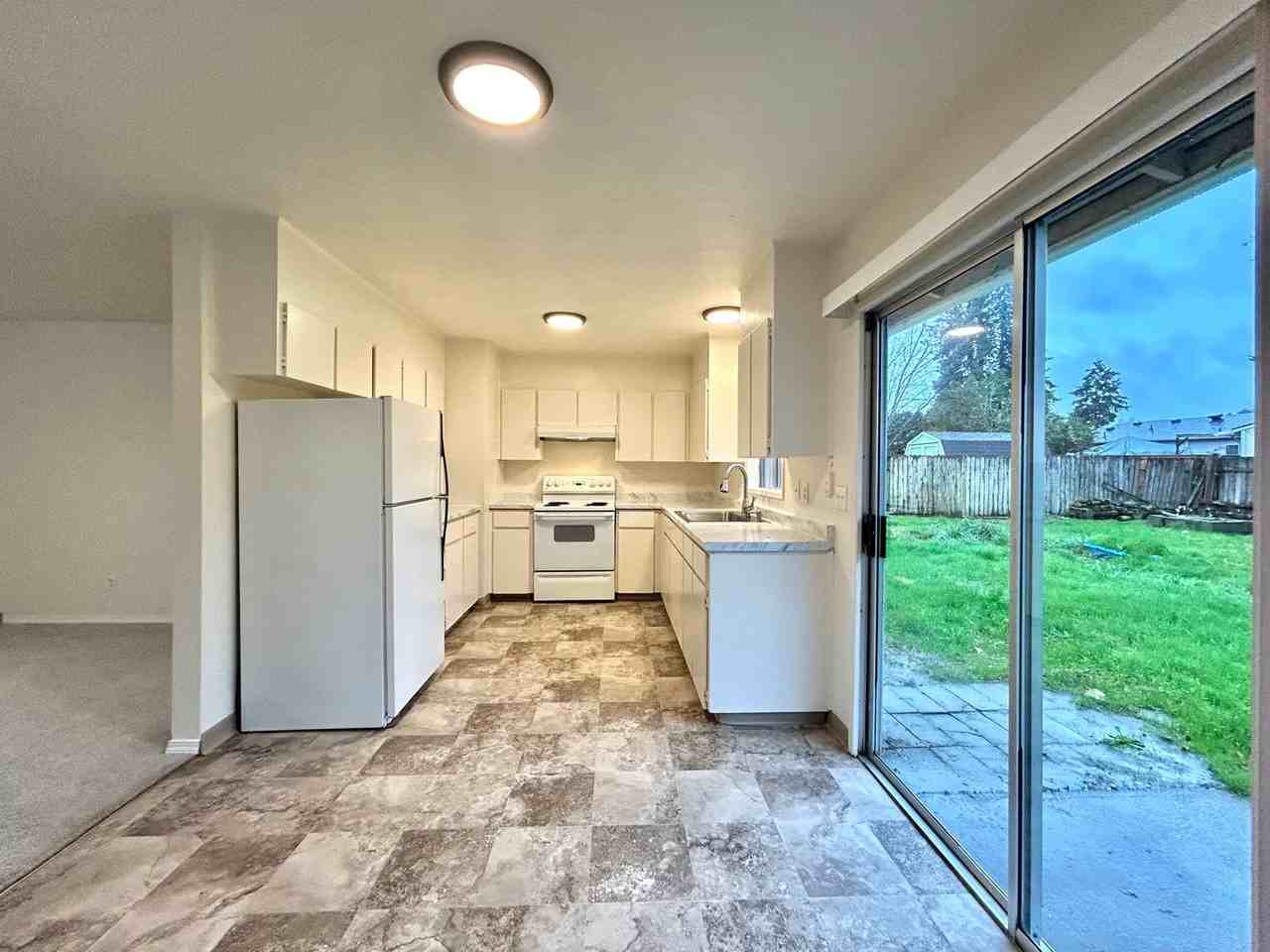 2005 Southwest 198th Avenue - Photo 6 of 48