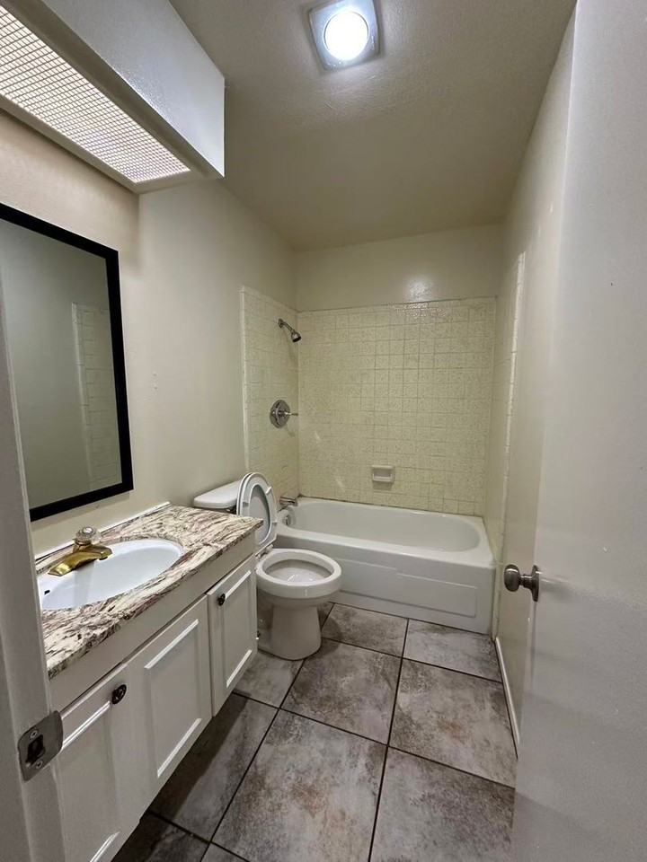 3001 Ripplewood Drive - Photo 4 of 8