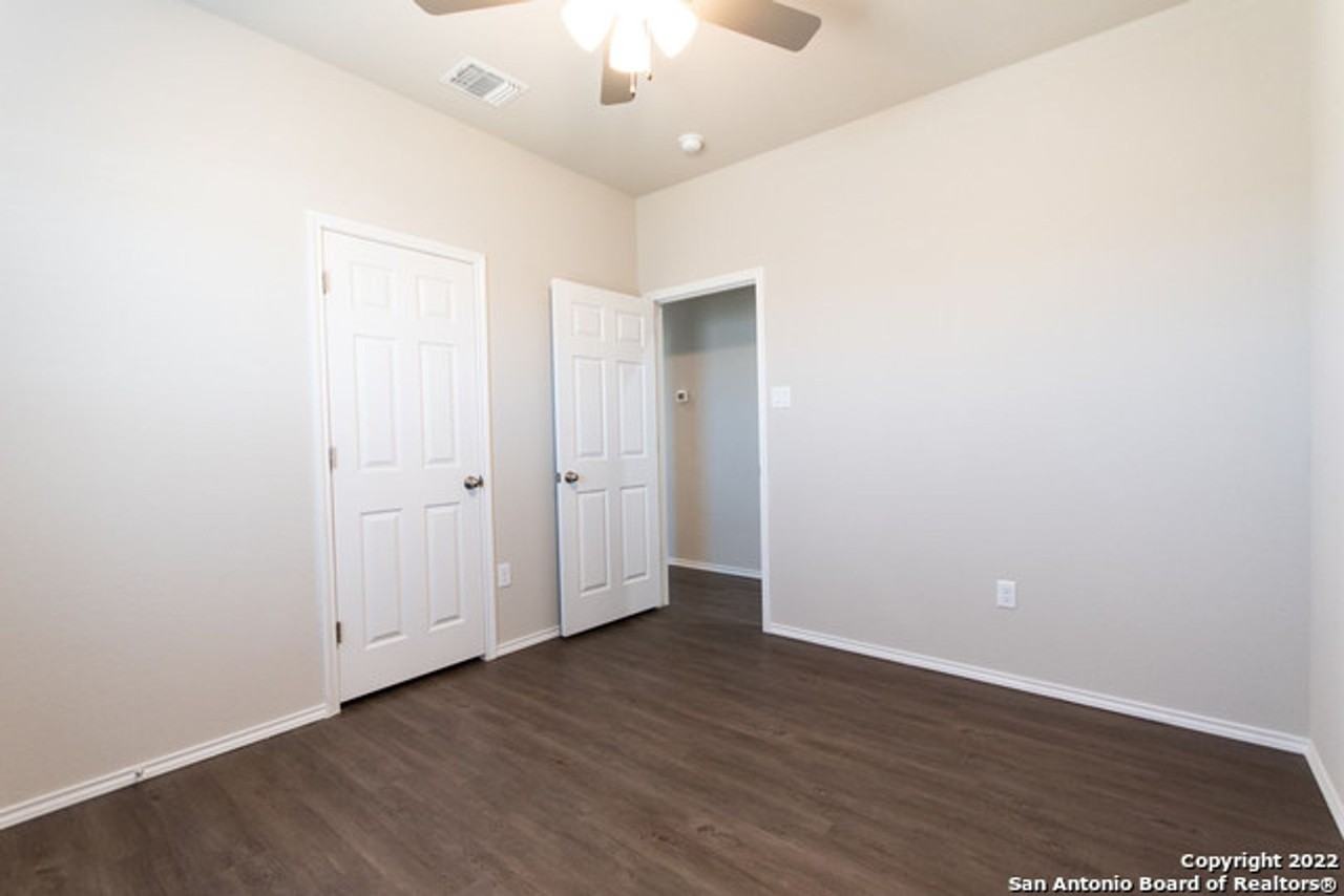 605 Asher's Place - Photo 5 of 21