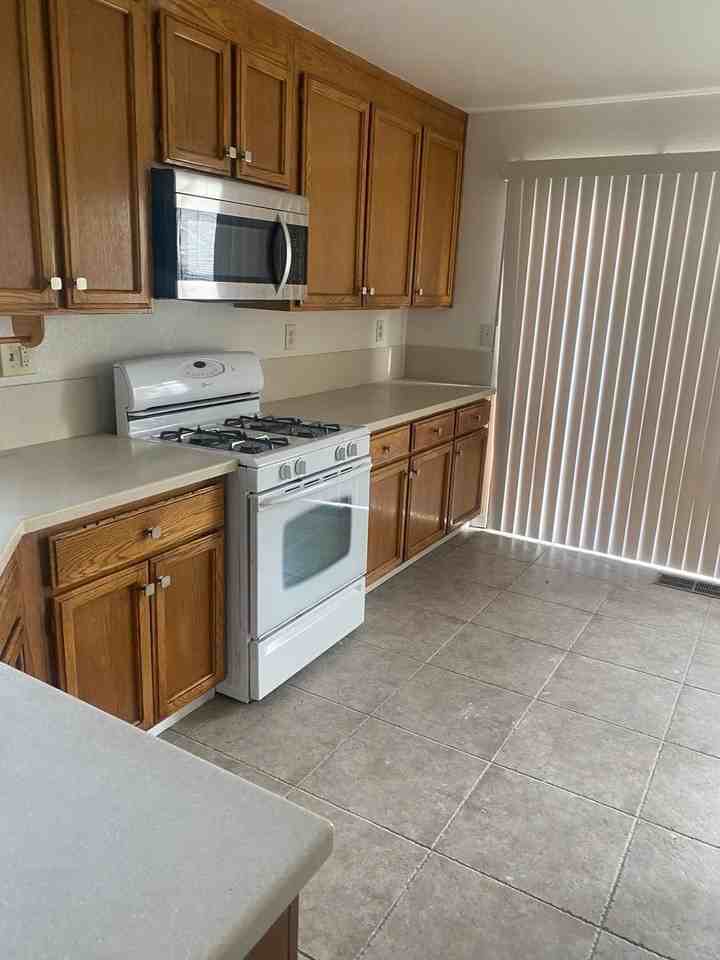 720 Timberline Terrace - Photo 2 of 12