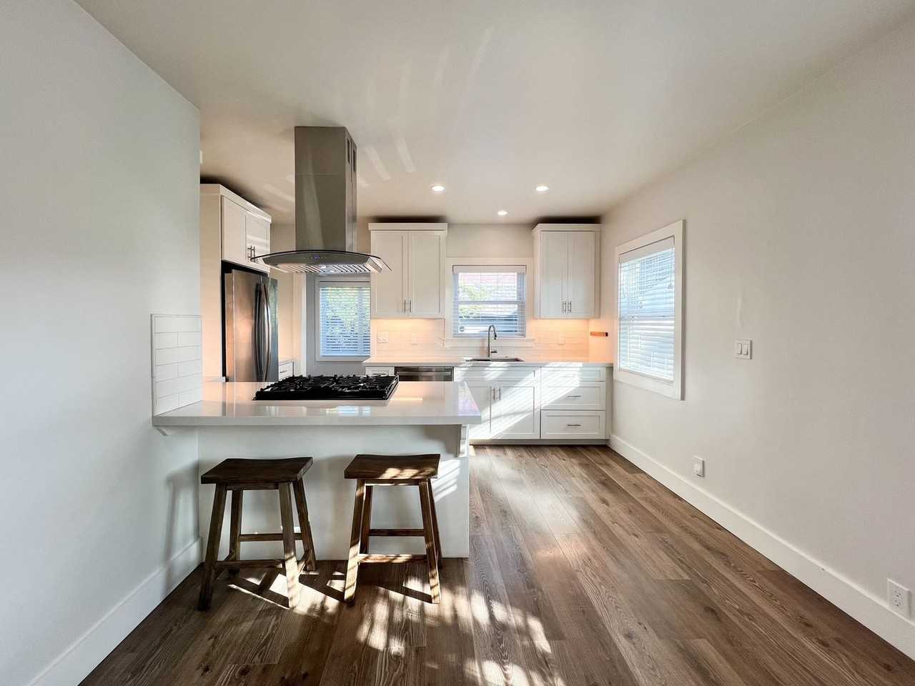 2100 Yajome Street - Photo 6 of 18