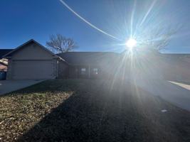 featured image of 3005 Southwest Amberwood Boulevard