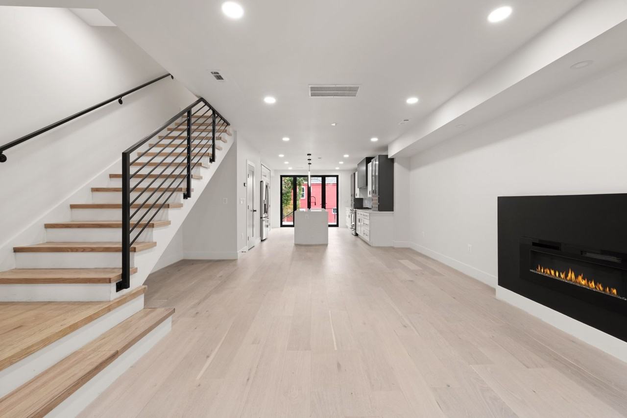 DC1026 - Photo 6 of 50