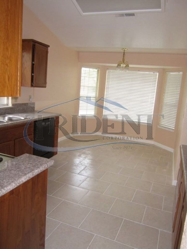 1689 Torry Pine Drive - Photo 2 of 20