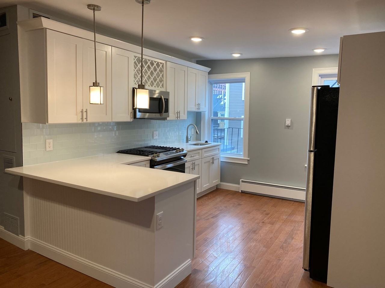 30 Chelsea Street - Photo 2 of 14