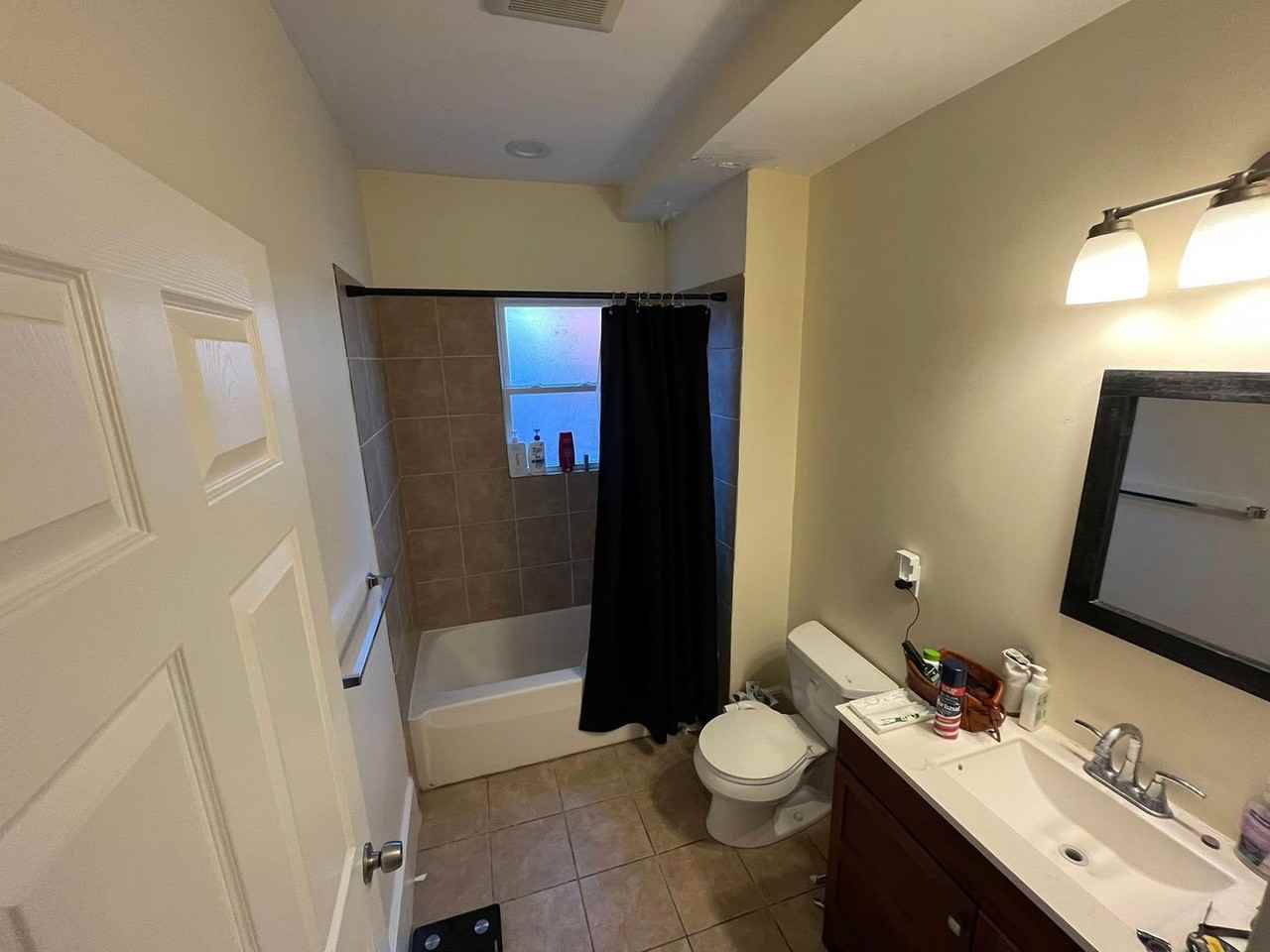 225 Calumet Street - Photo 6 of 14