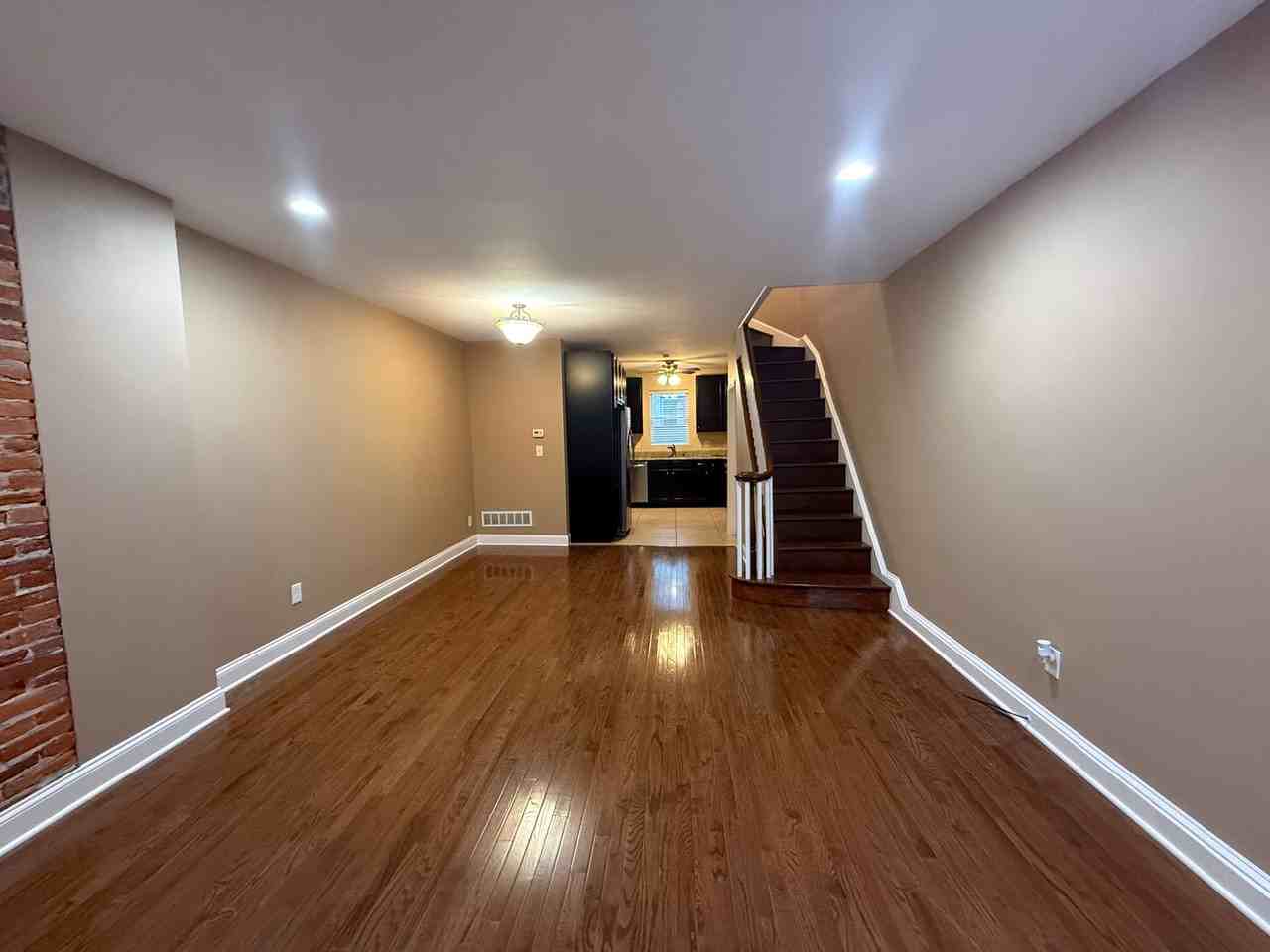 322 Greenwich Street - Photo 3 of 25