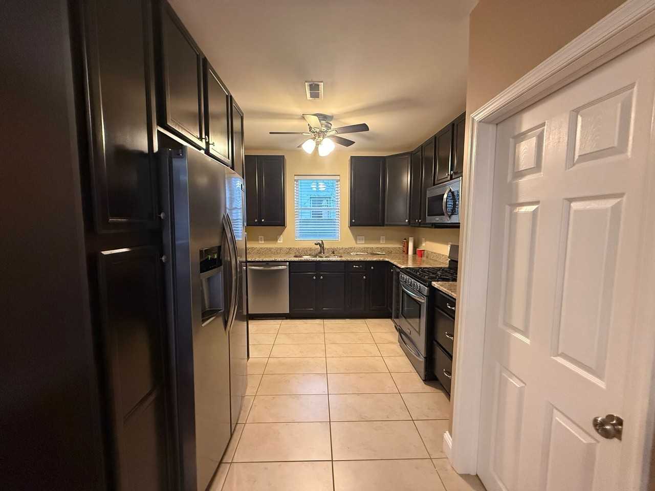 322 Greenwich Street - Photo 5 of 25