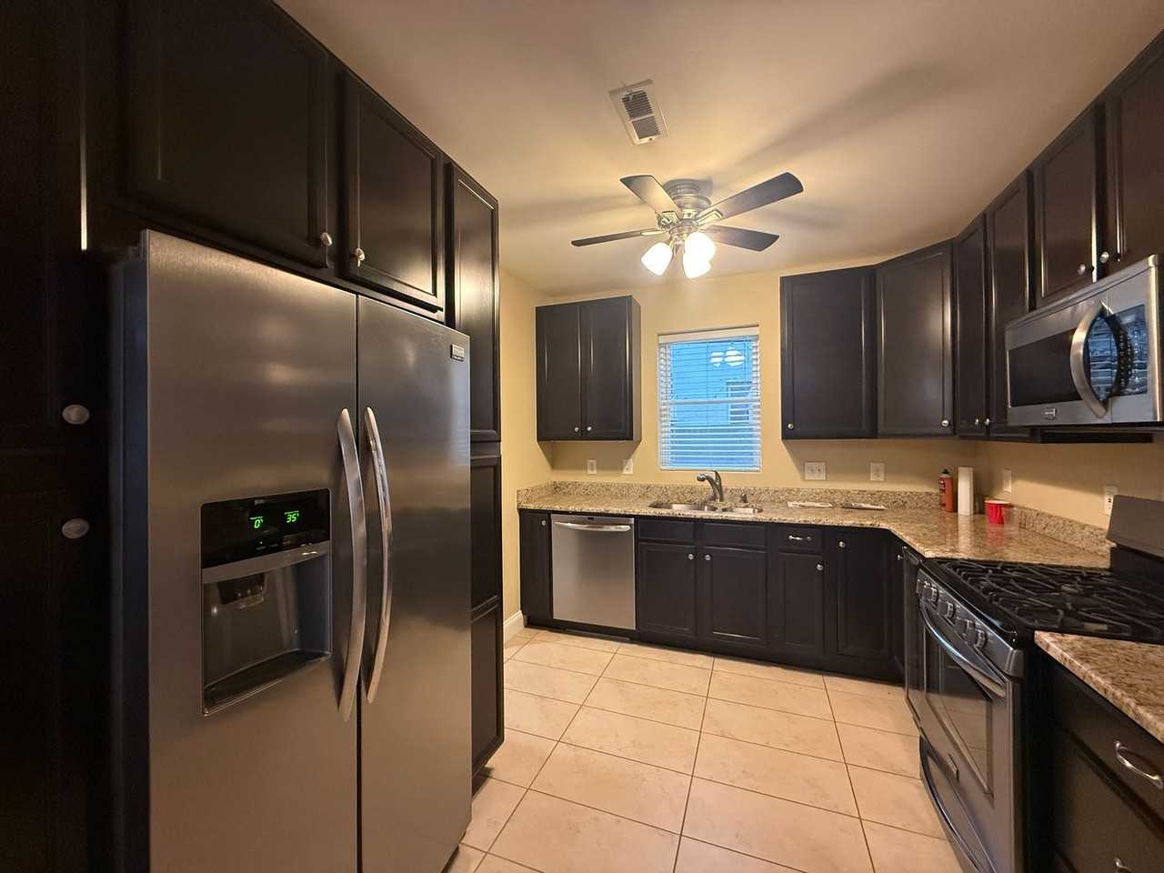 322 Greenwich Street - Photo 6 of 25