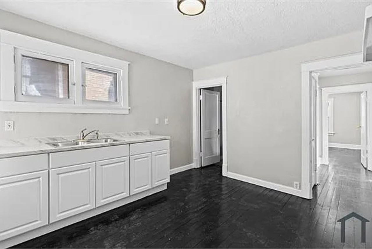 5415 Hamilton Ave - Photo 7 of 21