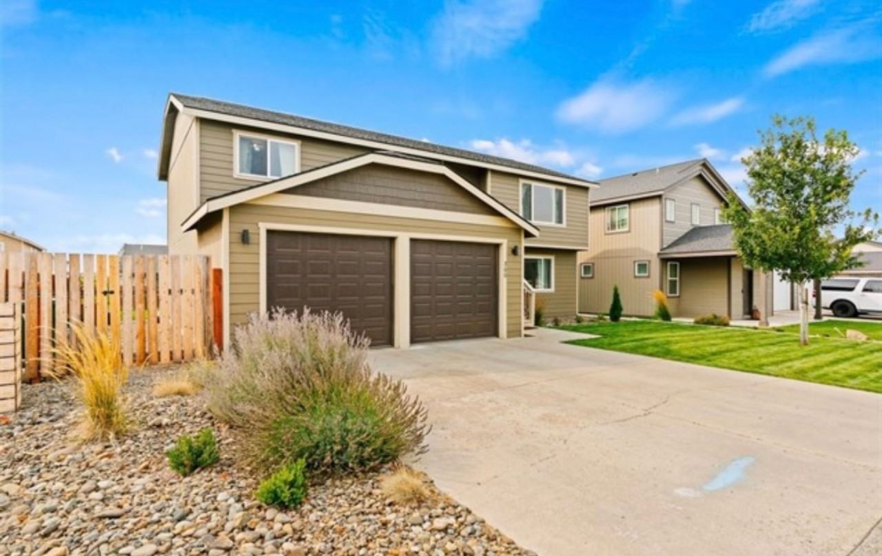 300 Country Side Avenue