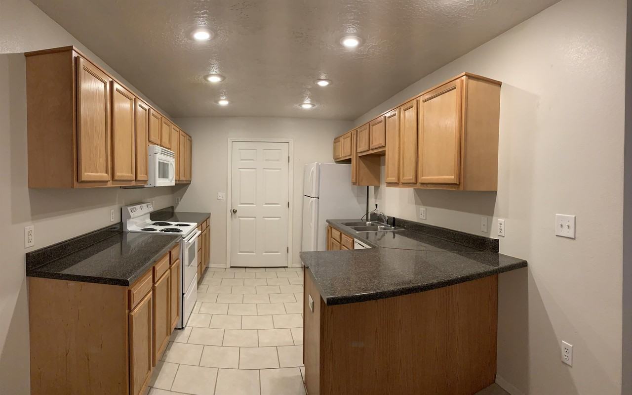 MLK Apts, LLC - Photo 4 of 9