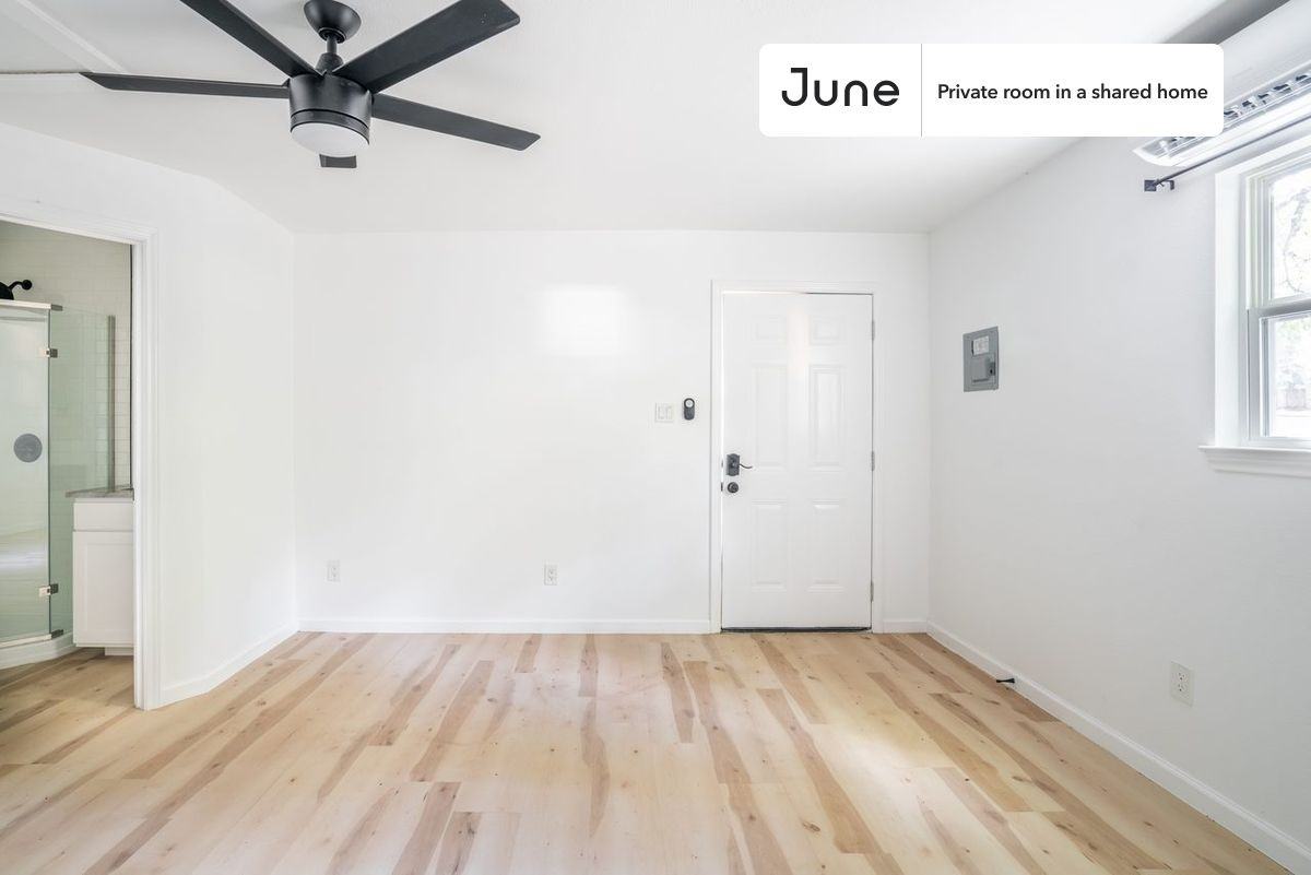 337 Central St #D - Photo 7 of 10