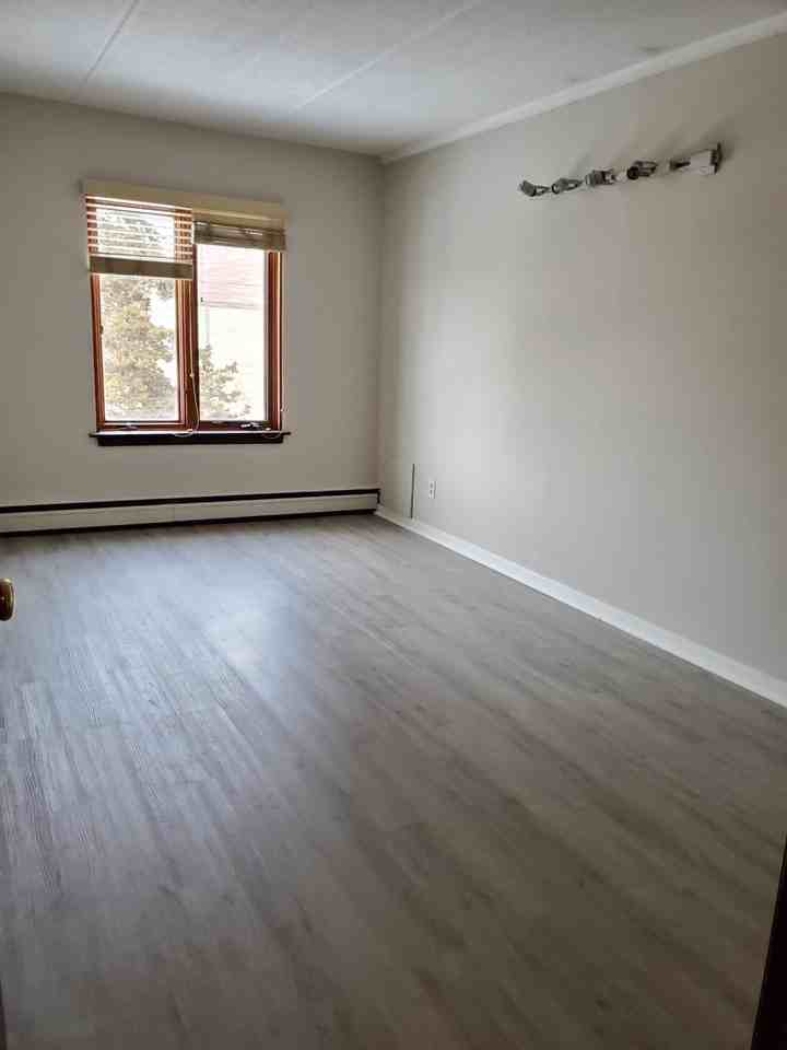 Bryant 3512 - BP - Photo 2 of 7