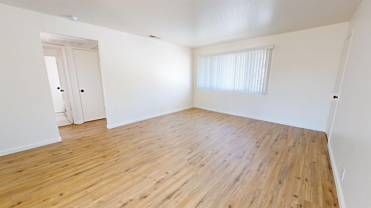 CA-0375 {715 Mary Street} T.I.C - Photo 3 of 31