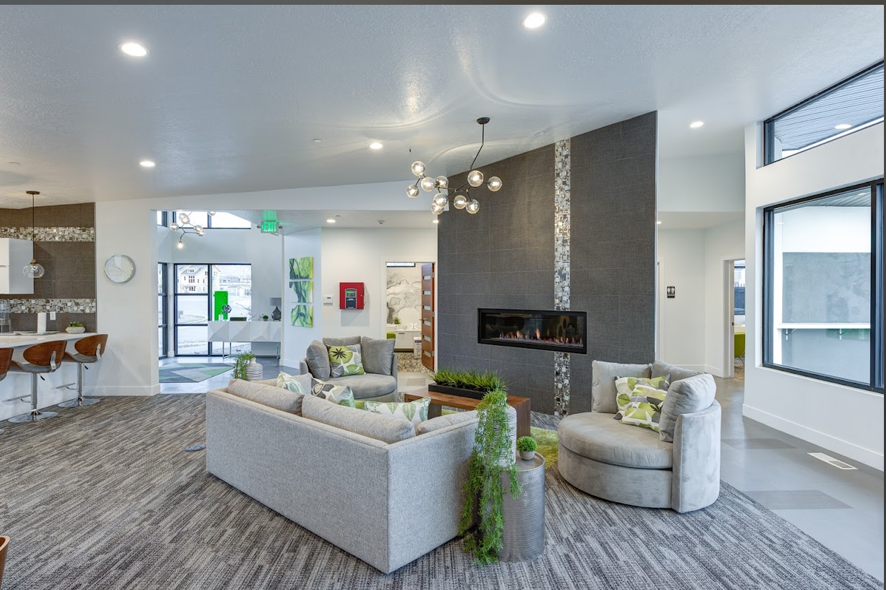 Bldg 04: Unit 301 Type 3: Standard - Photo 5 of 17