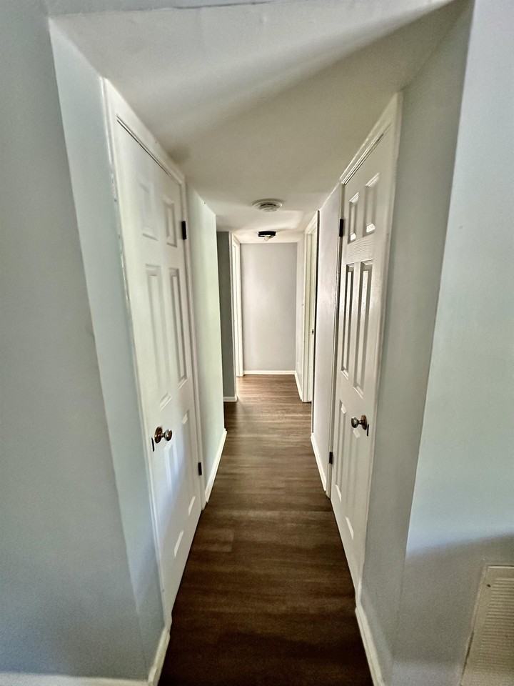 1201 South Rockford Avenue - Photo 4 of 24