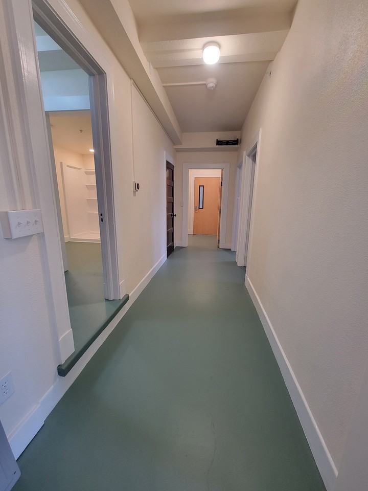 233 North Front Street - Photo 4 of 10