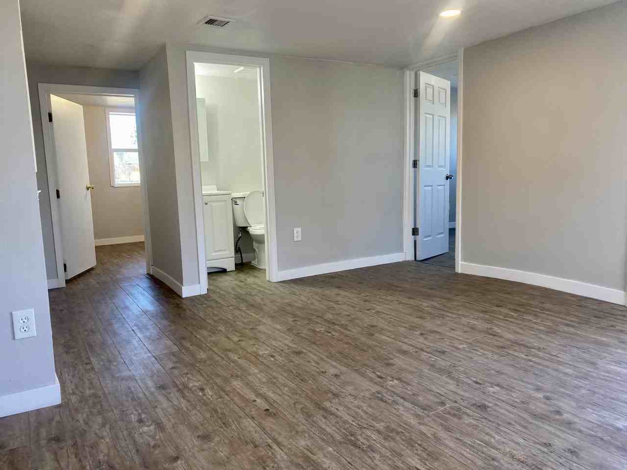 16680 West 11th Avenue - Photo 4 of 10