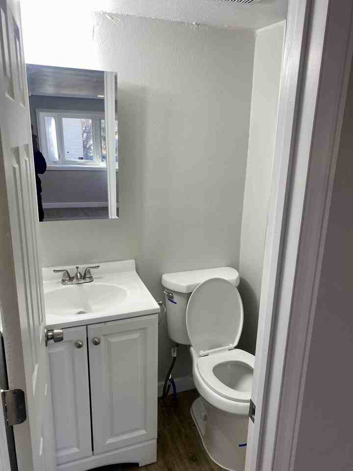 16680 West 11th Avenue - Photo 6 of 10