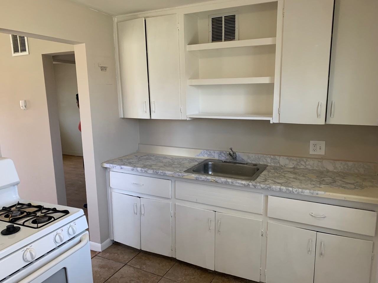 1129 Akron Street - Photo 2 of 11