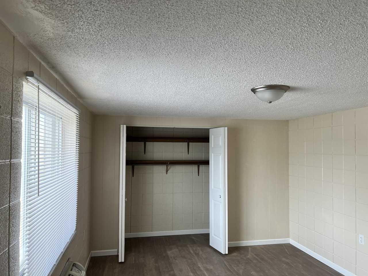 1118 East Morton Avenue - Photo 2 of 6