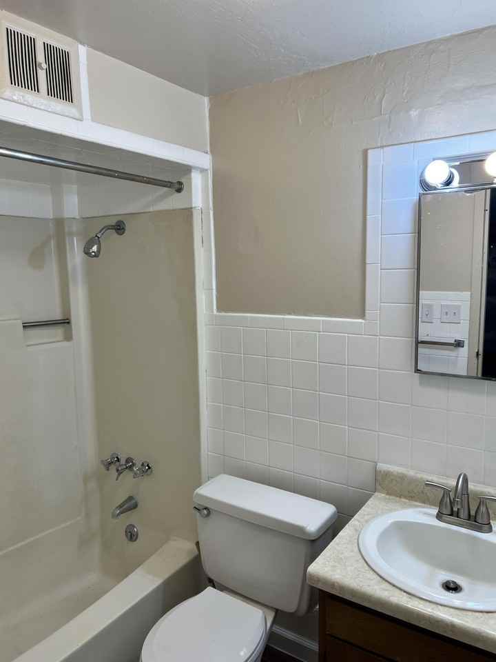 1118 East Morton Avenue - Photo 3 of 6