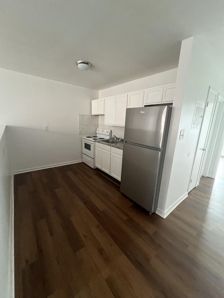 3700 Tyanne Pl - Photo 2 of 25