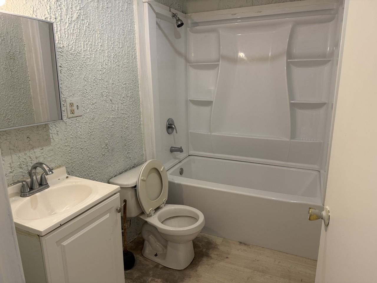 212-218 East 2nd Street - Photo 7 of 17