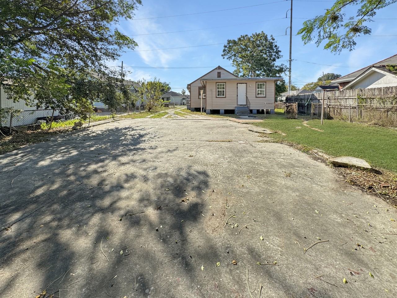 3027 Allen Street - Photo 3 of 8