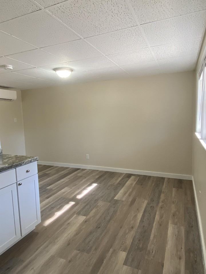 1111 Roosevelt - Photo 3 of 8