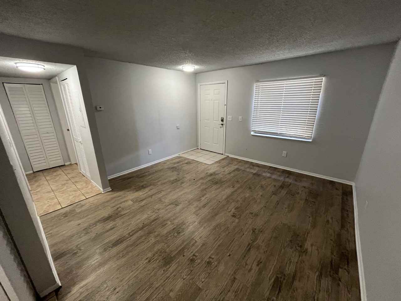 6909 Karin Court - Photo 5 of 10