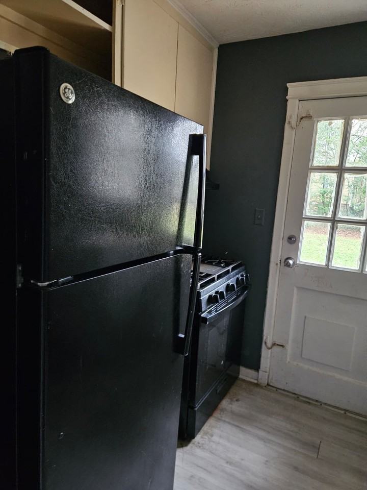 2216 Palmetto Street - Photo 4 of 7