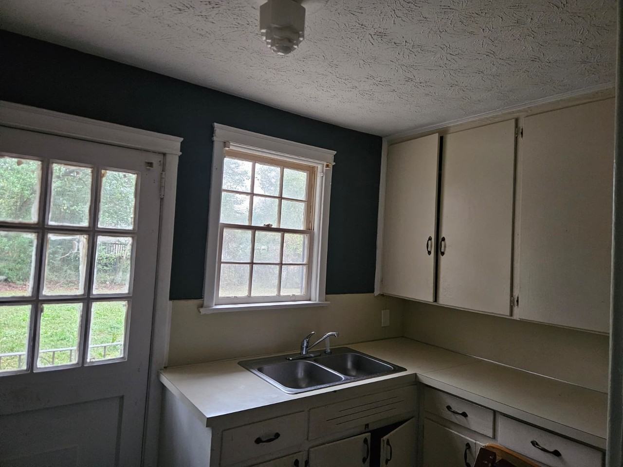 2216 Palmetto Street - Photo 5 of 7