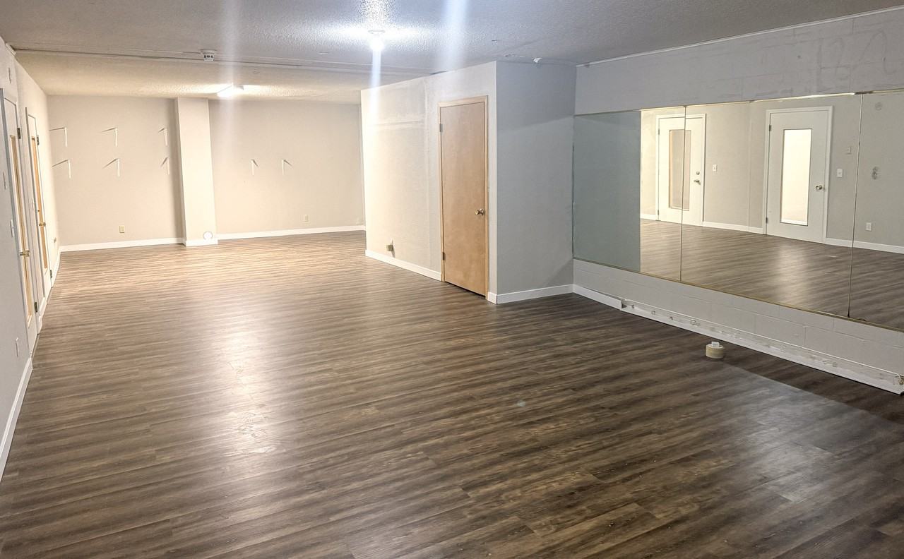 W Michigan Ave/Inverway - Photo 4 of 15