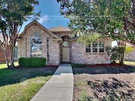 featured image of 2012 Creek Royal Dr