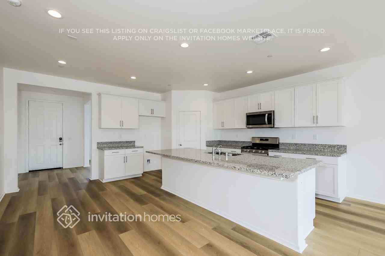 25184 Zircon Rd - Photo 7 of 19